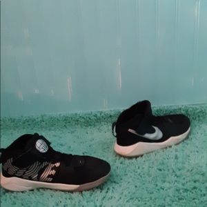 Girls Nike Jordan’s size 3